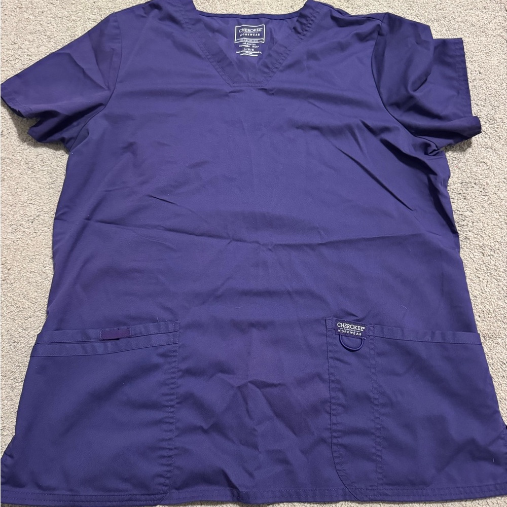 Cherokee scrub top